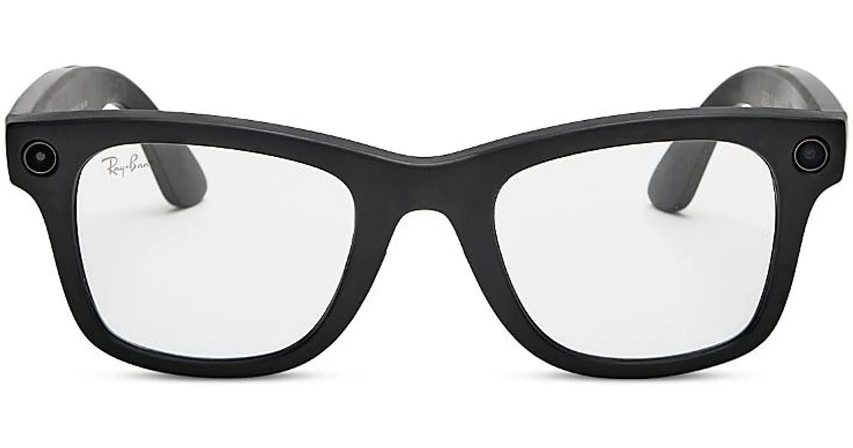 In genuine daily UK use, almost nobody notices the image of Image for: In genuine daily UK use, almost nobody notices the glasses are 'smart' until you tell them.